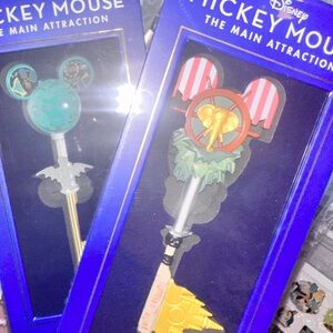 (RESERVED - Do not purchase) Disney Mickey Mouse The Main Attraction Keys